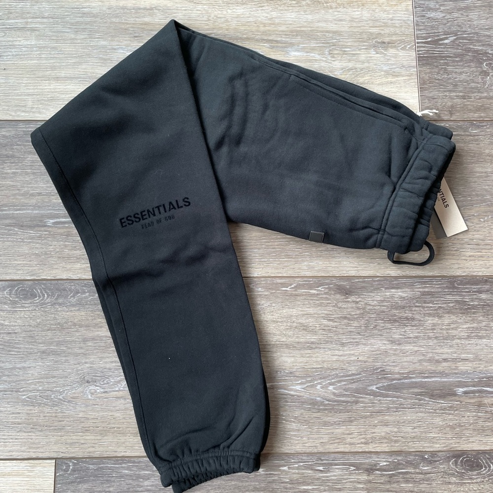 Essentials fear of god sweat pants